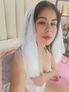 sharlotte_ms 💎😈 “Dressed in White, Ready to Sin” Fotka 3