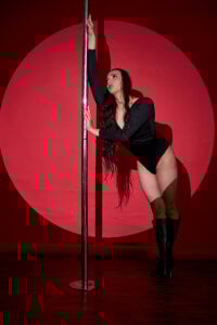 Almaazz: 😈🍑🍒 ( фото)