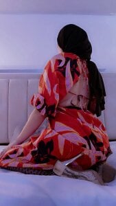 jamila_zair I'm so kind that if your clothes bother you I can take them off for you 🫣 Hình