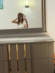 AsleyStouer PART ONE Foto