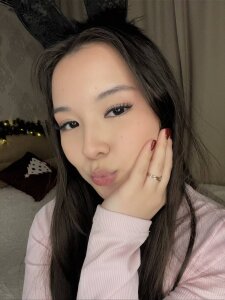 AlberthaEscue Aki bunny💖 Pic 4