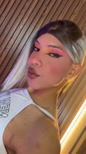 “Tell me you dare… and I’ll let the heat rise.” de AndyBlake_  4 Imagens