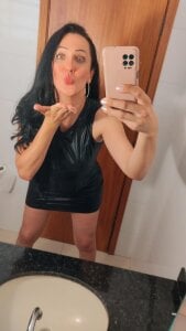 TransEllyn18cm Vestido de couro preto Foto