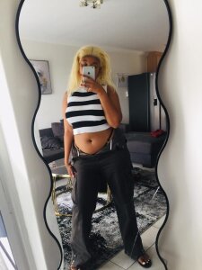 feliciahun Public صورة واحدة|feliciahun Public صورتان|feliciahun Public  2 صور|feliciahun Public  2 صورة