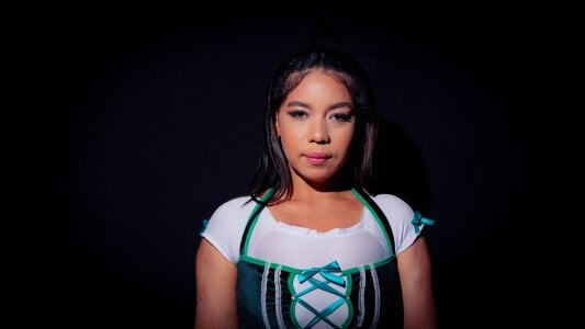 megan_rous_ Happy Saint Patrick's day💚☘️💚☘️  5টি ছবি