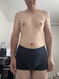 deesuke Public Pic 2