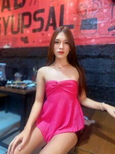 Naughtyxhuntress: Pretty ( фото)