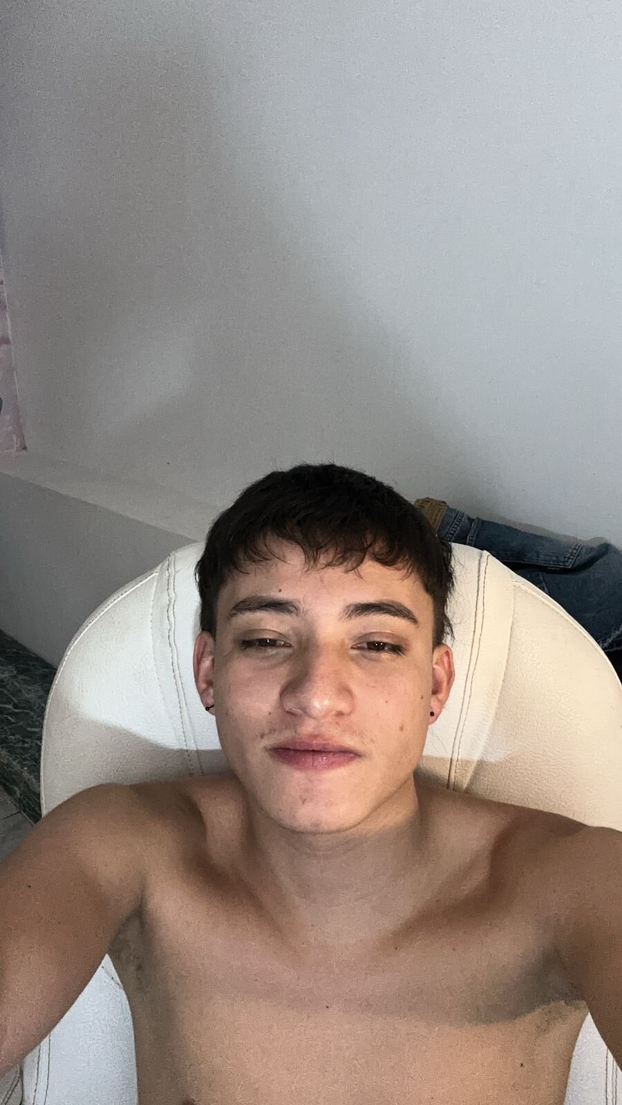 Wesleey-Boy 님의 트렌드 중인 사진  4083개