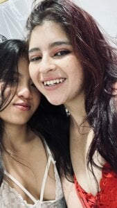 Vilu_and_Xuxi_ Public  5. fénykép