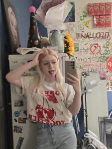 MariYourshaw me and omly me Pic 2