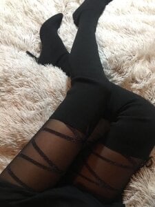 Evonne Bit of me 사진 3