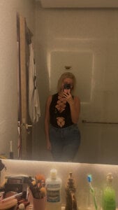 MonaNoirePublic 4 Bild 4