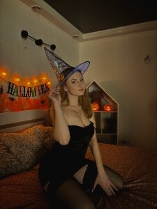 JeannieFox_ 🎃Halloween🎃 Pic 9