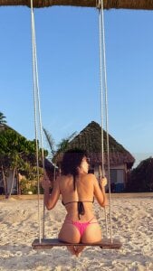 ChloeXSecret Public Photo 6