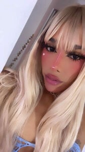 Your blonde girl de sabrinamossii  2 photos