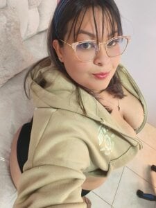 Astrid1_s: Hot ( фото)