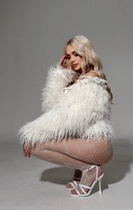 MollyArnold Some beauty for u! Pic 3