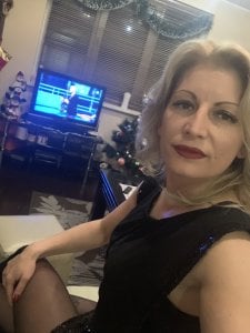 hothot2345 Public Pic 8