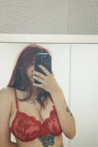 Alissa_kiss Public Pic 2