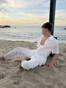 Zacktorres_ Beach day Bilde 4