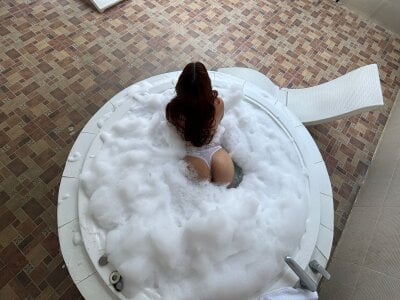 olivia_jass finding a new hotel with my friends Pic 4