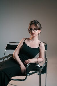 MoliLevran No Decorations, Just Me Εικόνα