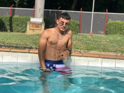 Aaron_butler Public зображення 5