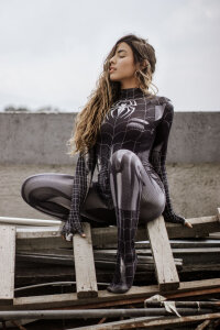 RosetteDuvall_: spider ( фото)