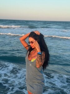 LaraVos I'm back 😈 зображення 3