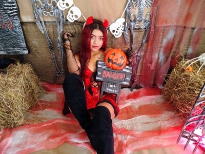 CristalLoren 😈I am burning fire😈 Pic 3