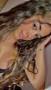 badlatingirls Public Pic 4