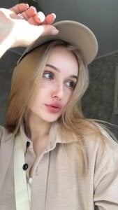 RandeeAntwi Slow Temptation Kuva