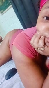 CandyBoobsXxx33 Public Pic 4