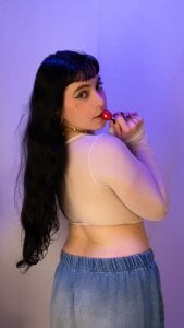 Lucy_Smith2 Me Pic 4