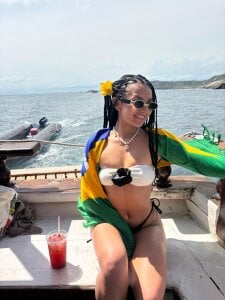 alessiaferry ✈🇧🇷 Pic 2