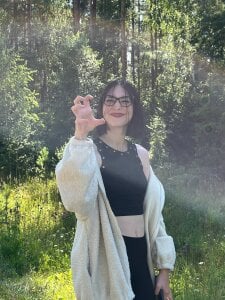 CharitaTafel Hot But Sweet 🍓 Pic 4