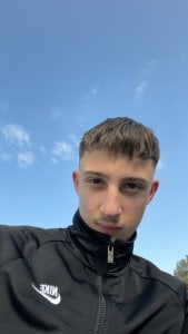 chrisst32 Public টি ছবি