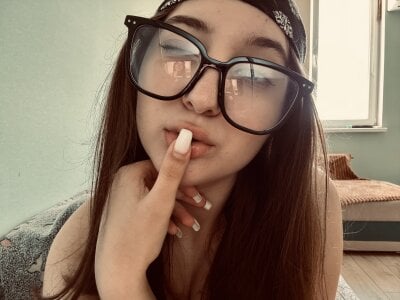 kitty_kristy1 Public Pic 7