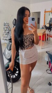 ChloeRooss Public зображення 4