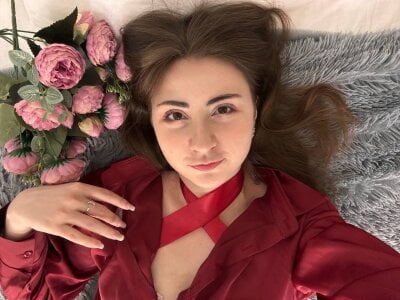 LeishaDunford My red outfit `(*>﹏<*)′ Pic