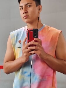 ianyoung18 Public Pic 3