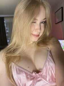 AmyLouWood more me hehe Kuva 6