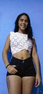 Emily_hot26 Public Pic 3