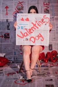 taylor_bennet It's valentine's day ❤️🥰😍🌹🎁 Pic 6