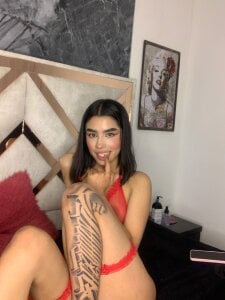 tael_novacs Sweet or daring… Pic 3