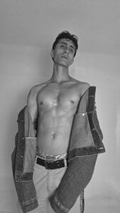 Ithan_Skin Sexy in black and white รูป  2