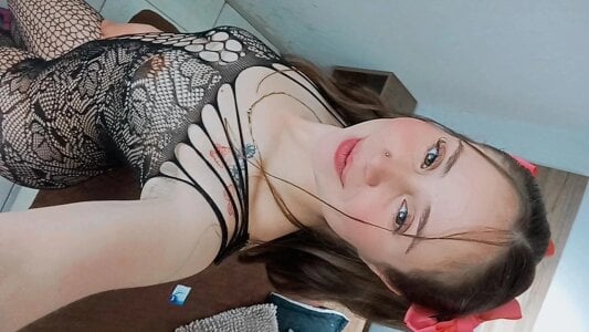 Ariana18_b Public Pic 5