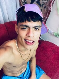 Naughty_hot01 Public 사진 3