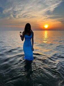 Trophy_x_Wife Enjoy sunset with me Foto 3