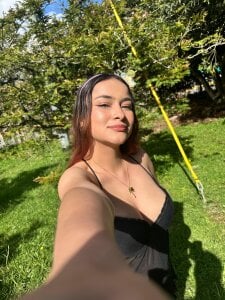 AlexaRuizz Public Pic 3